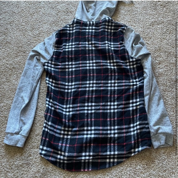 Flannel - Picture 2 of 3